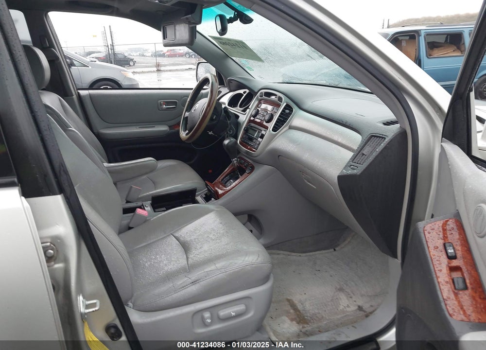 2005 TOYOTA HIGHLANDER LIMITED V6 VIN: JTEEP21A650133904