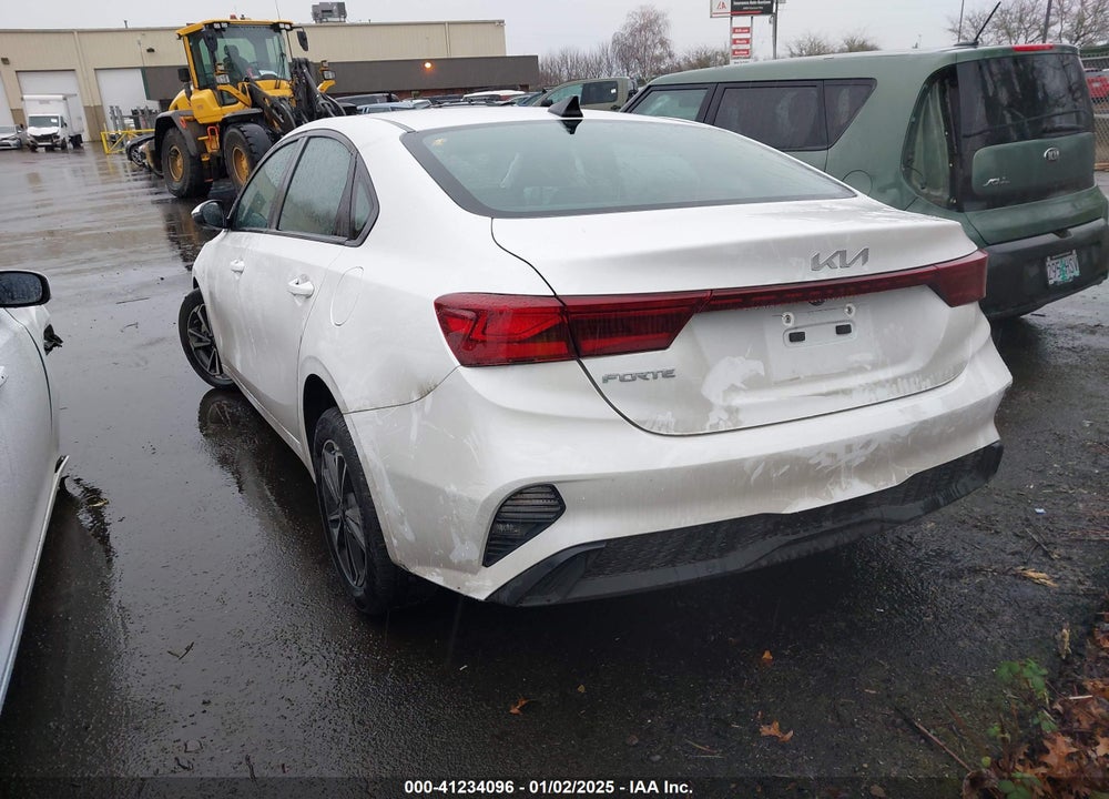 2023 KIA FORTE VIN: 3KPF24AD1PE684328