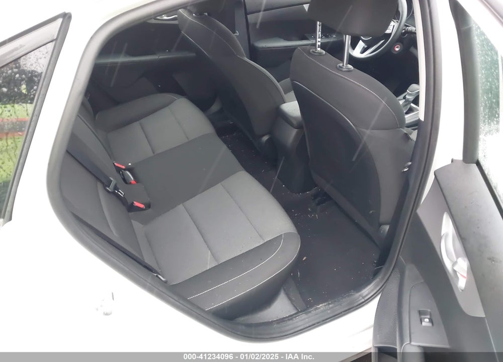 2023 KIA FORTE VIN: 3KPF24AD1PE684328