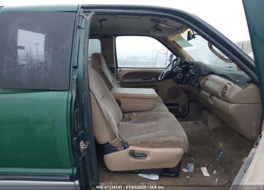 2000 DODGE RAM 2500 ST VIN: 1B7KC23Z4YJ130441