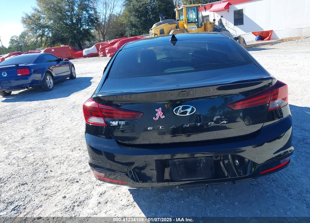 2019 HYUNDAI ELANTRA SEL/VALUE/LIMITED VIN: 5NPD84LF7KH465513