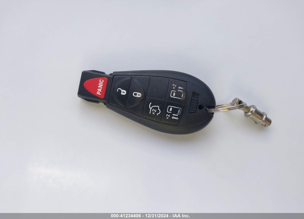 2010 DODGE GRAND CARAVAN SXT VIN: 2D4RN5D10AR260174