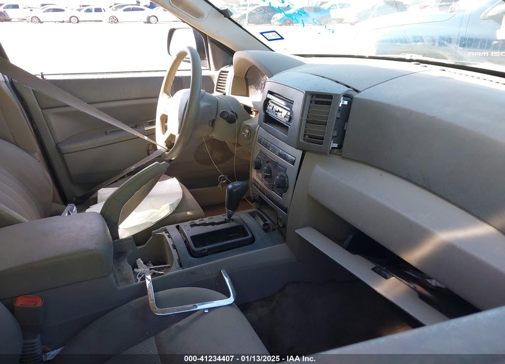 2005 JEEP GRAND CHEROKEE LAREDO VIN: 1J4GR48K75C693828