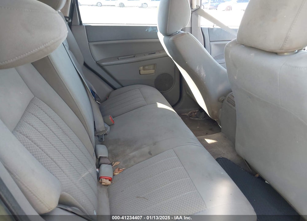2005 JEEP GRAND CHEROKEE LAREDO VIN: 1J4GR48K75C693828