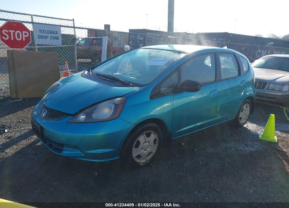 2012 HONDA FIT VIN: JHMGE8H37CC005081