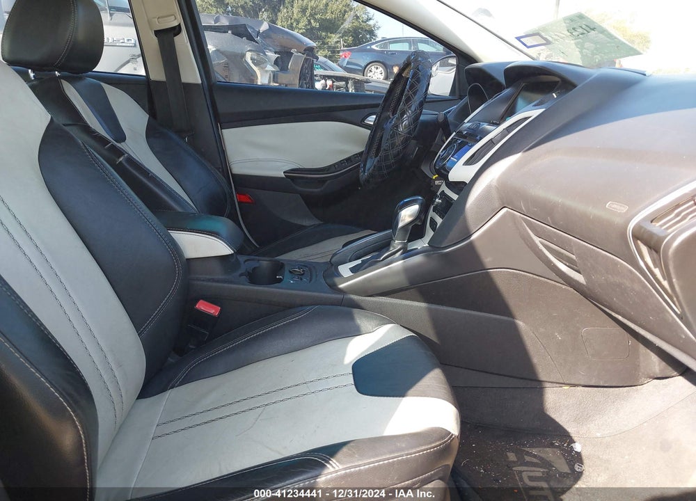 2013 FORD FOCUS VIN: 1FADP3J27DL151166