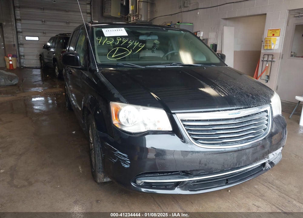 2011 CHRYSLER TOWN & COUNTRY TOURING-L VIN: 2A4RR8DG5BR604987