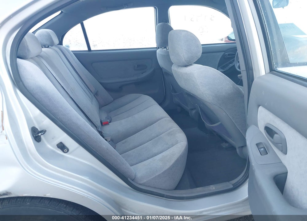2004 HYUNDAI ELANTRA GLS/GT VIN: KMHDN46D54U714883