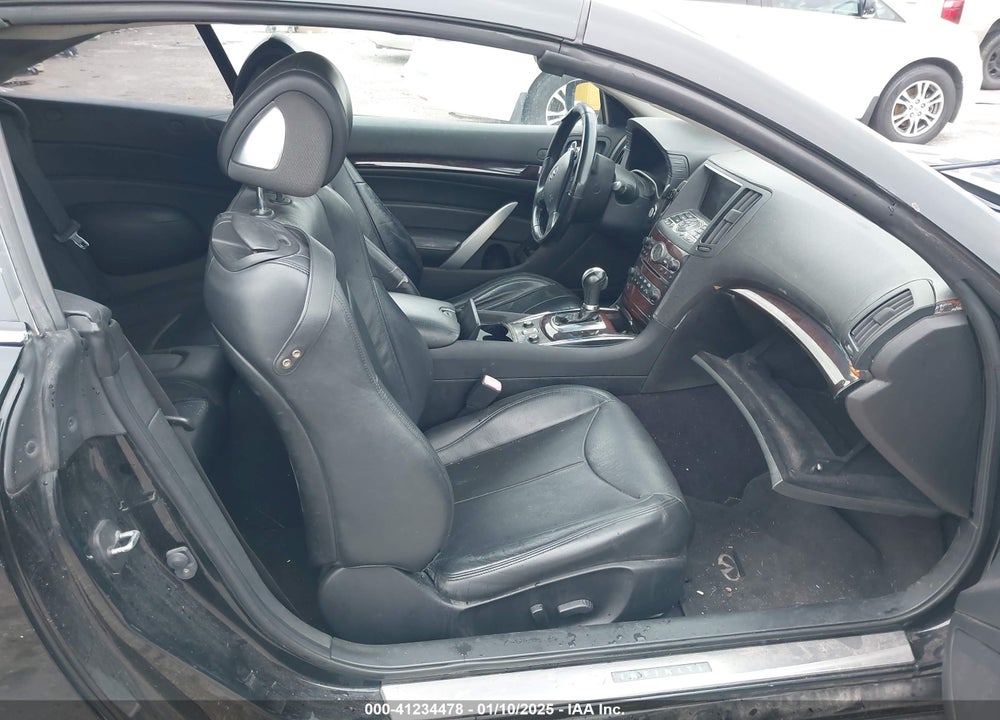 2010 INFINITI G37 VIN: JN1CV6FE5AM352833
