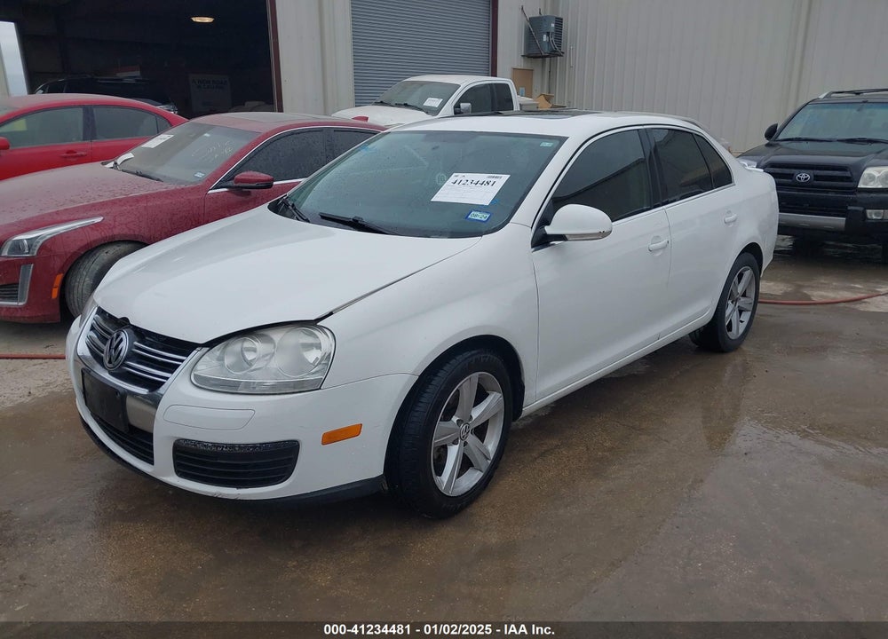 2010 VOLKSWAGEN JETTA VIN: 3VWRX7AJ3AM053225