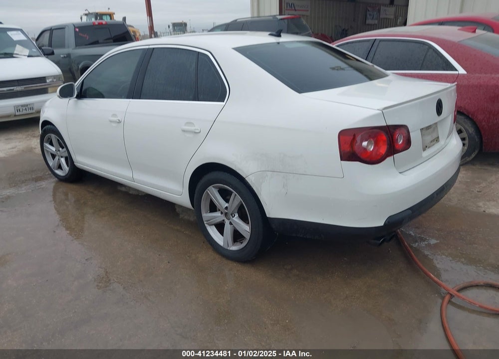 2010 VOLKSWAGEN JETTA VIN: 3VWRX7AJ3AM053225