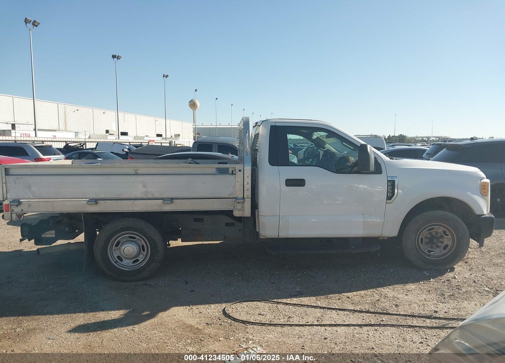2017 FORD F-250 XL VIN: 1FDBF2A67HEC86607