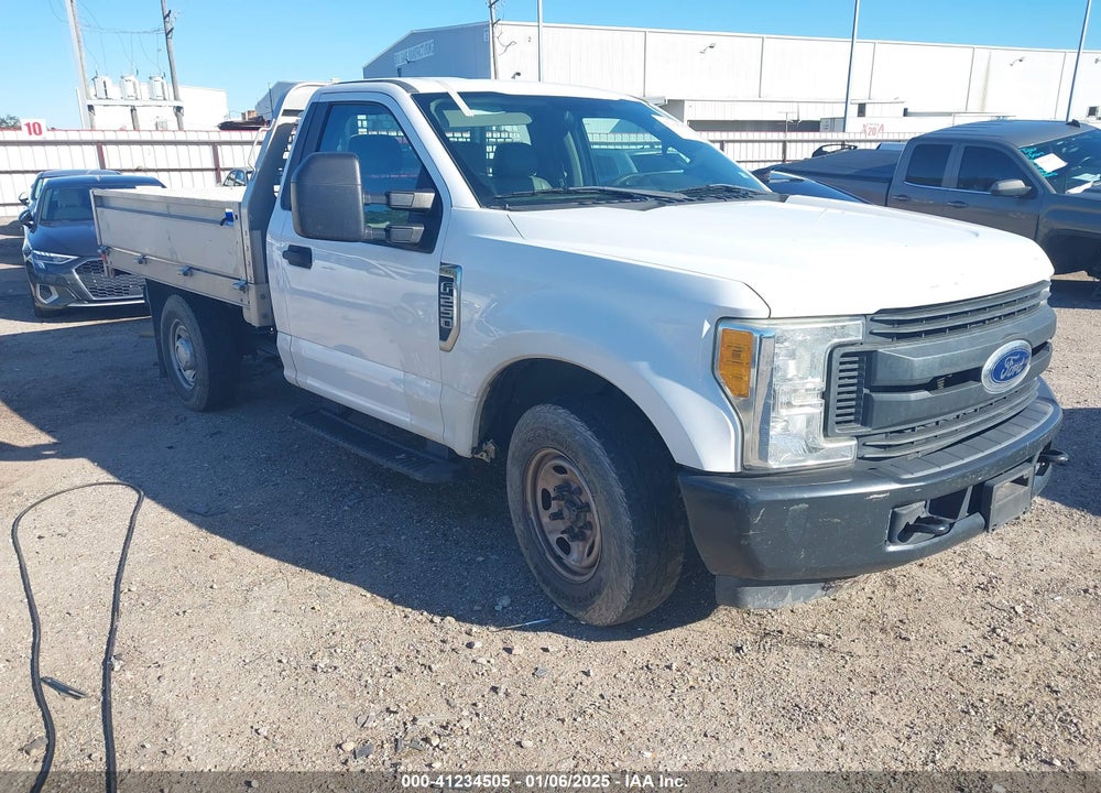 2017 FORD F-250 XL VIN: 1FDBF2A67HEC86607