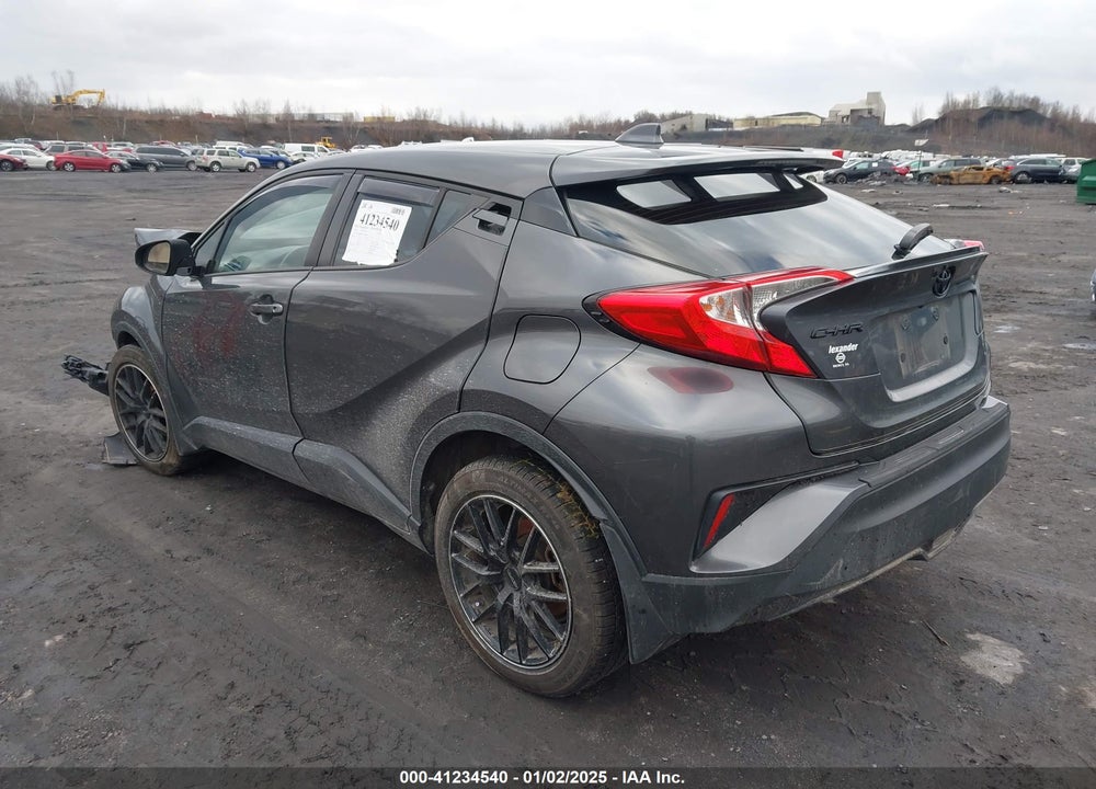 2020 TOYOTA C-HR XLE VIN: NMTKHMBX7LR104438