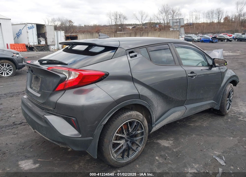 2020 TOYOTA C-HR XLE VIN: NMTKHMBX7LR104438
