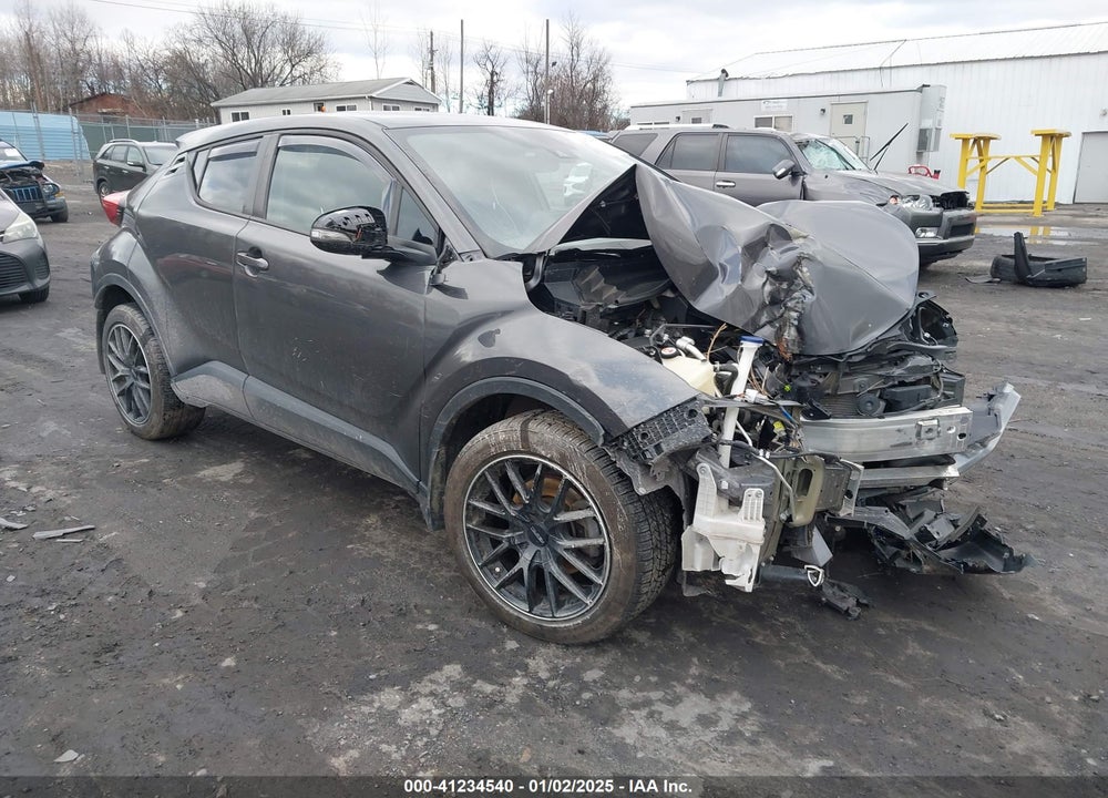 2020 TOYOTA C-HR XLE VIN: NMTKHMBX7LR104438