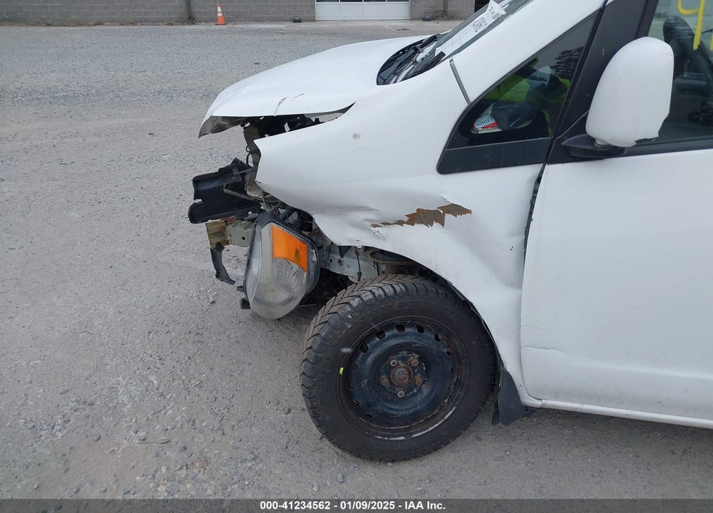 2015 NISSAN NV200 SV VIN: 3N6CM0KN9FK708305