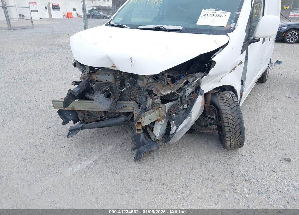 2015 NISSAN NV200 SV VIN: 3N6CM0KN9FK708305
