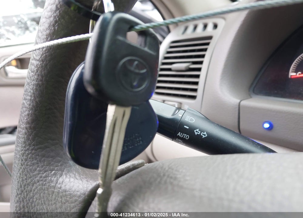 2005 TOYOTA CAMRY LE VIN: 4T1BE32K85U400099