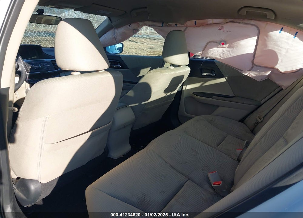 2016 HONDA ACCORD VIN: 1HGCR2F35GA139305