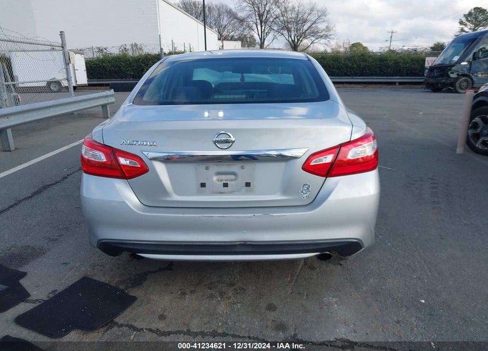 2017 NISSAN ALTIMA VIN: 1N4AL3AP5HN354769