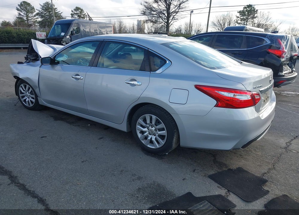 2017 NISSAN ALTIMA VIN: 1N4AL3AP5HN354769