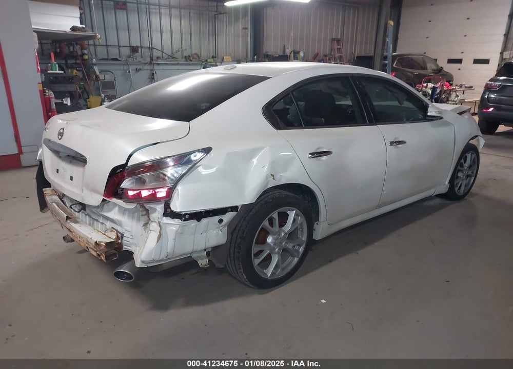 2014 NISSAN MAXIMA VIN: 1N4AA5AP3EC485935