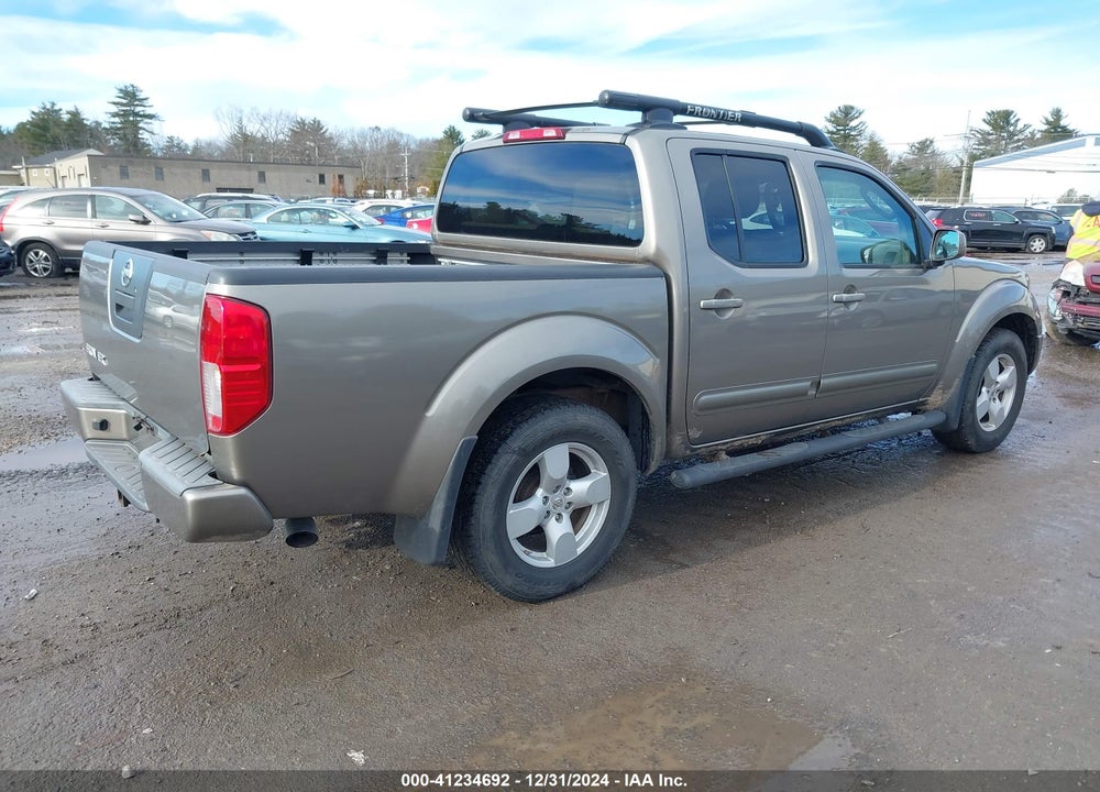 2005 NISSAN FRONTIER LE VIN: 1N6AD07U15C417289