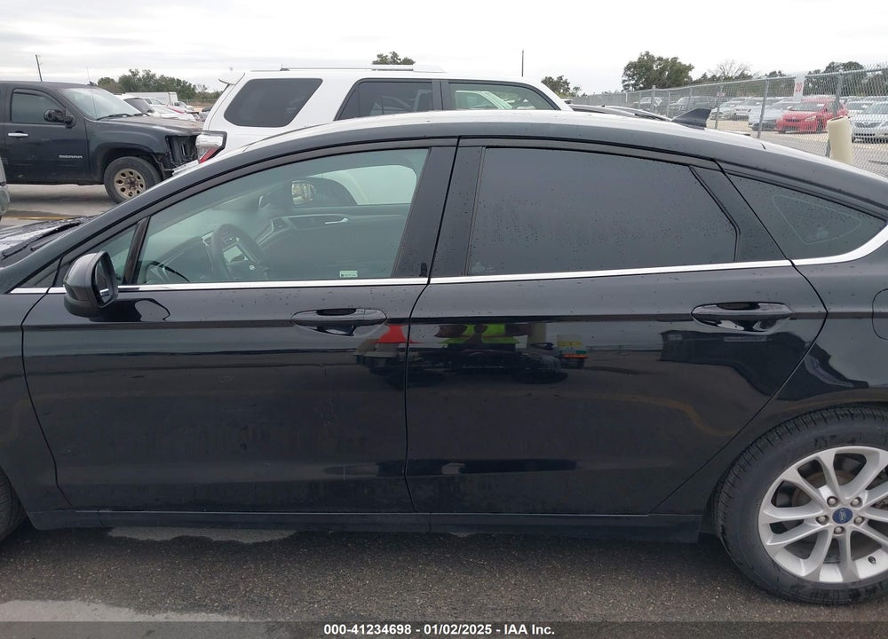 2020 FORD FUSION VIN: 3FA6P0HD0LR245436
