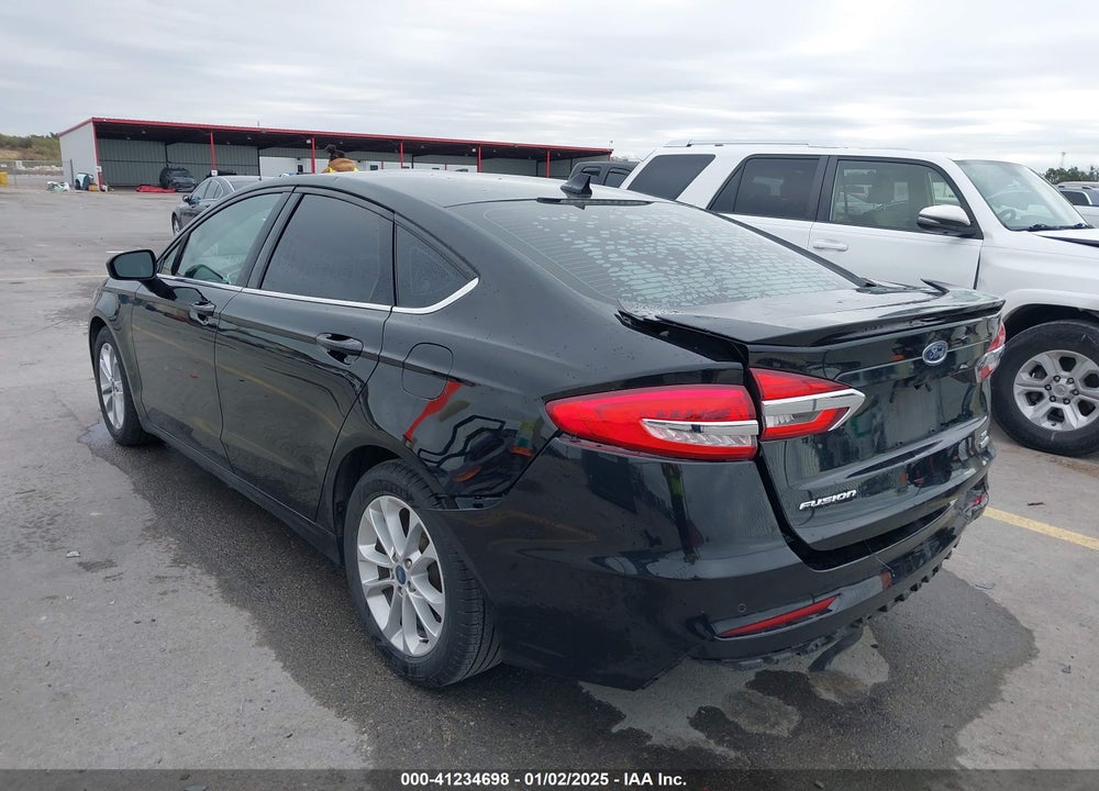 2020 FORD FUSION VIN: 3FA6P0HD0LR245436