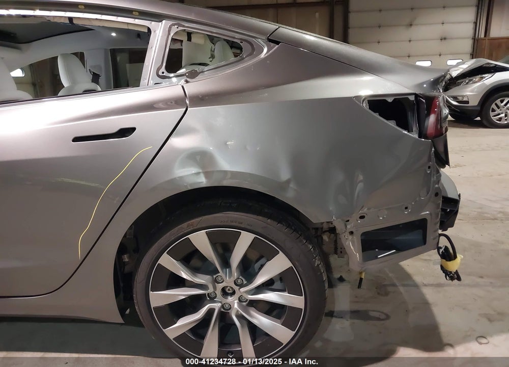 2025 TESLA MODEL 3 VIN: 5YJ3E1EB5SF883600