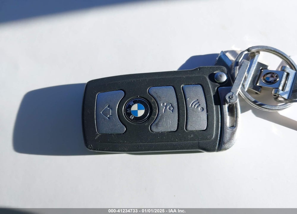 2008 BMW 750LI VIN: WBAHN83558DT81498