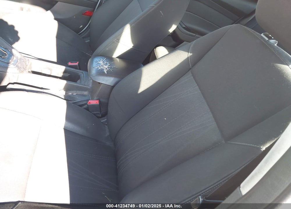 2015 FORD FOCUS VIN: 1FADP3K25FL285840