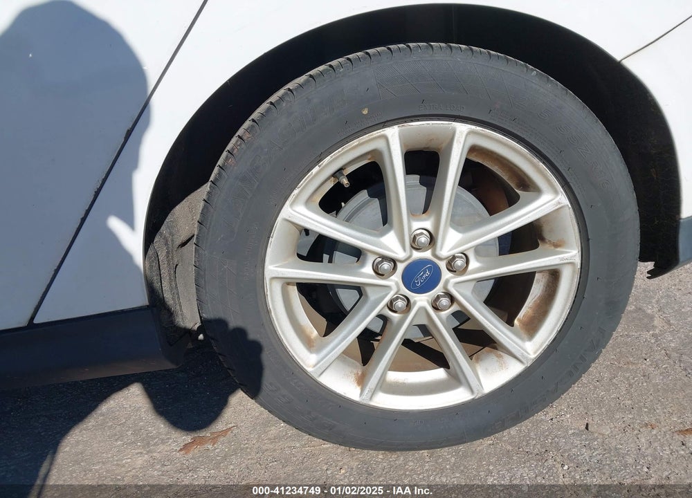 2015 FORD FOCUS VIN: 1FADP3K25FL285840
