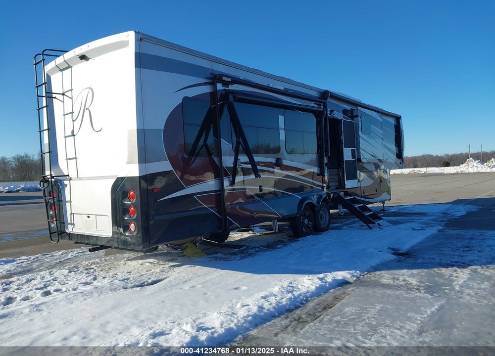 2022 FOREST RIVER RIVERSTONE 39RKFB VIN: 4X4FRSR24N0002822