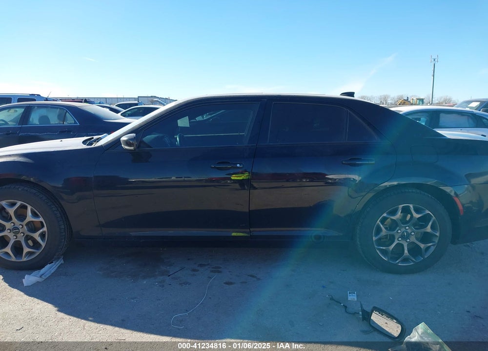 2016 CHRYSLER 300 VIN: 2C3CCAGG4GH142293