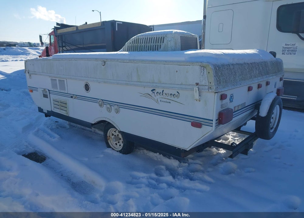 2002 ROCKWOOD BY FOREST R FREEDOM SERIES M-162 VIN: 4X4CFM6152D252139