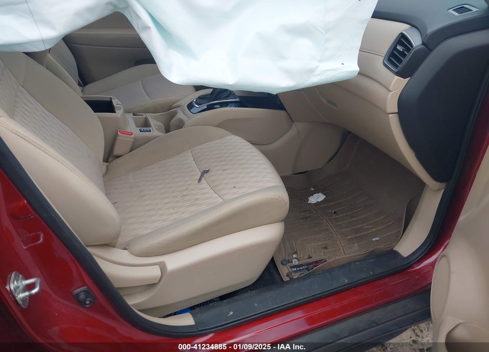 2018 NISSAN ROGUE SV VIN: 5N1AT2MT1JC841557