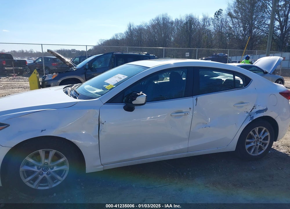 2015 MAZDA 3 TOURING VIN: JM1BM1V73F1238520