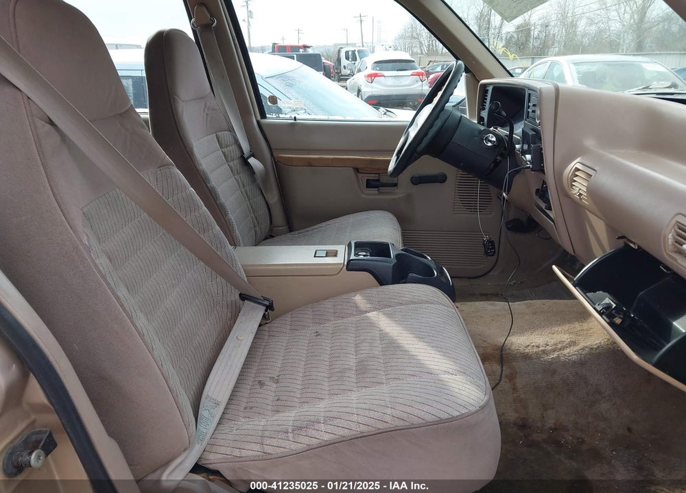 1993 FORD EXPLORER VIN: 1FMDU34X7PUD58936