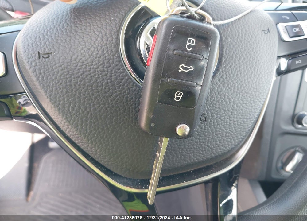 2017 VOLKSWAGEN JETTA VIN: 3VW2B7AJ7HM251090