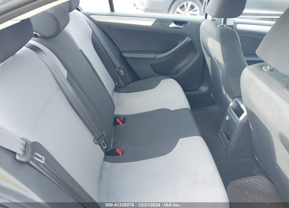 2017 VOLKSWAGEN JETTA VIN: 3VW2B7AJ7HM251090