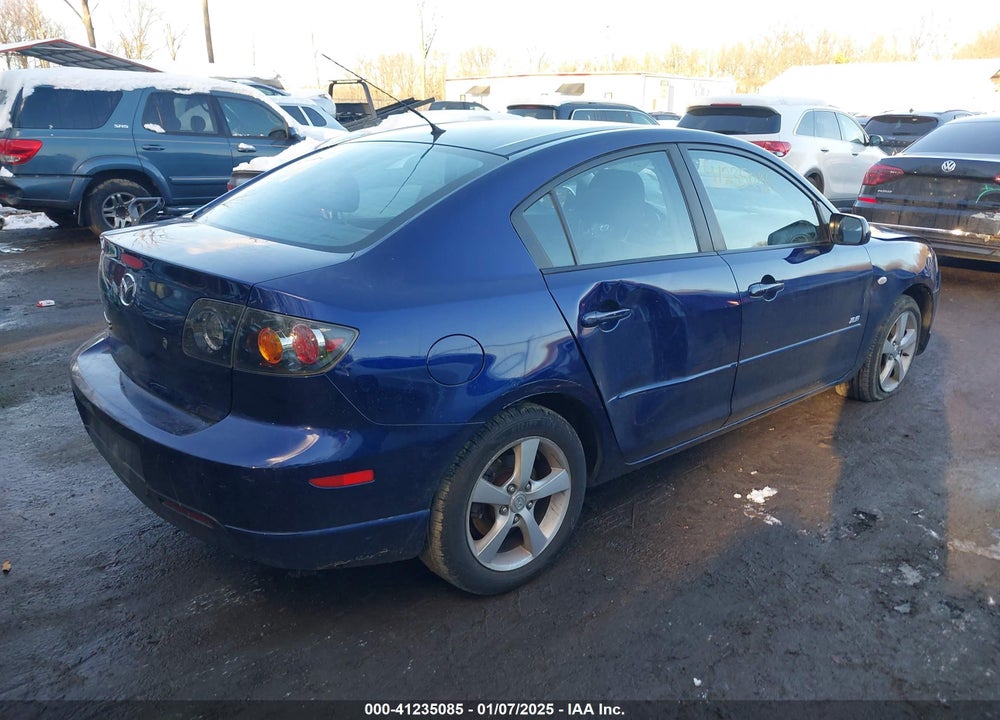 2005 MAZDA 3 S VIN: JM1BK323X51252125