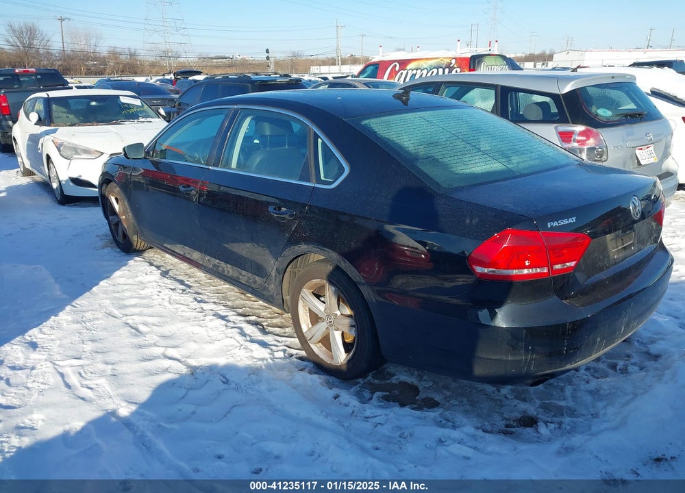 2013 VOLKSWAGEN PASSAT 2.5L SE VIN: 1VWBP7A39DC148493