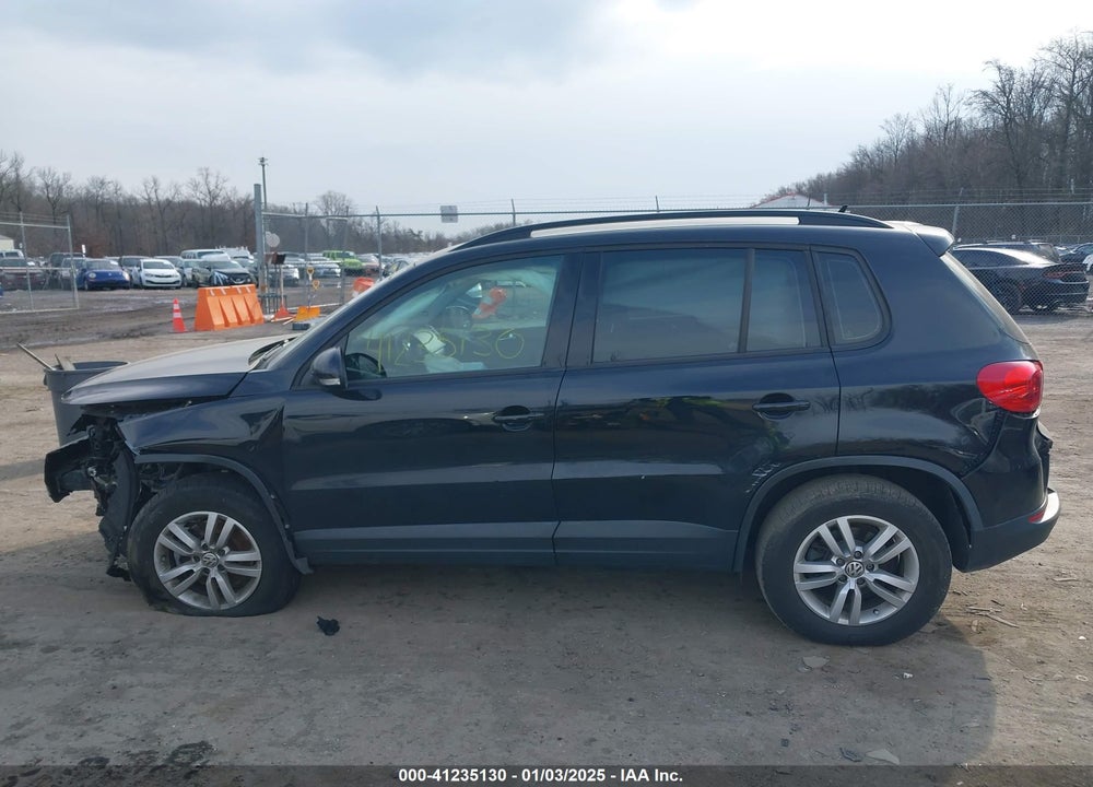 2016 VOLKSWAGEN TIGUAN S VIN: WVGAV7AX4GW517587