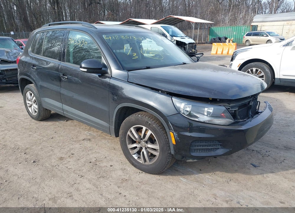 2016 VOLKSWAGEN TIGUAN S VIN: WVGAV7AX4GW517587