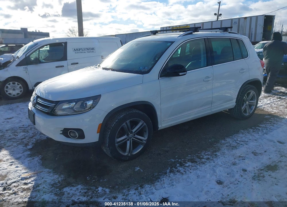 2017 VOLKSWAGEN TIGUAN 2.0T SPORT VIN: WVGUV7AX1HW508277