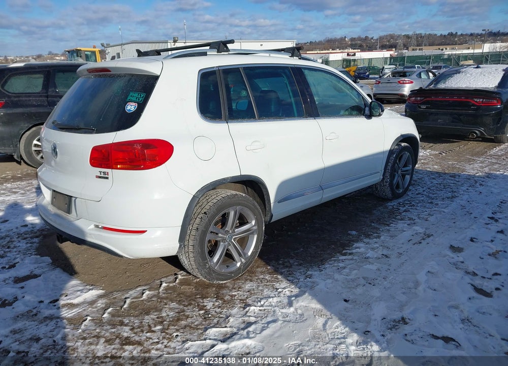 2017 VOLKSWAGEN TIGUAN 2.0T SPORT VIN: WVGUV7AX1HW508277