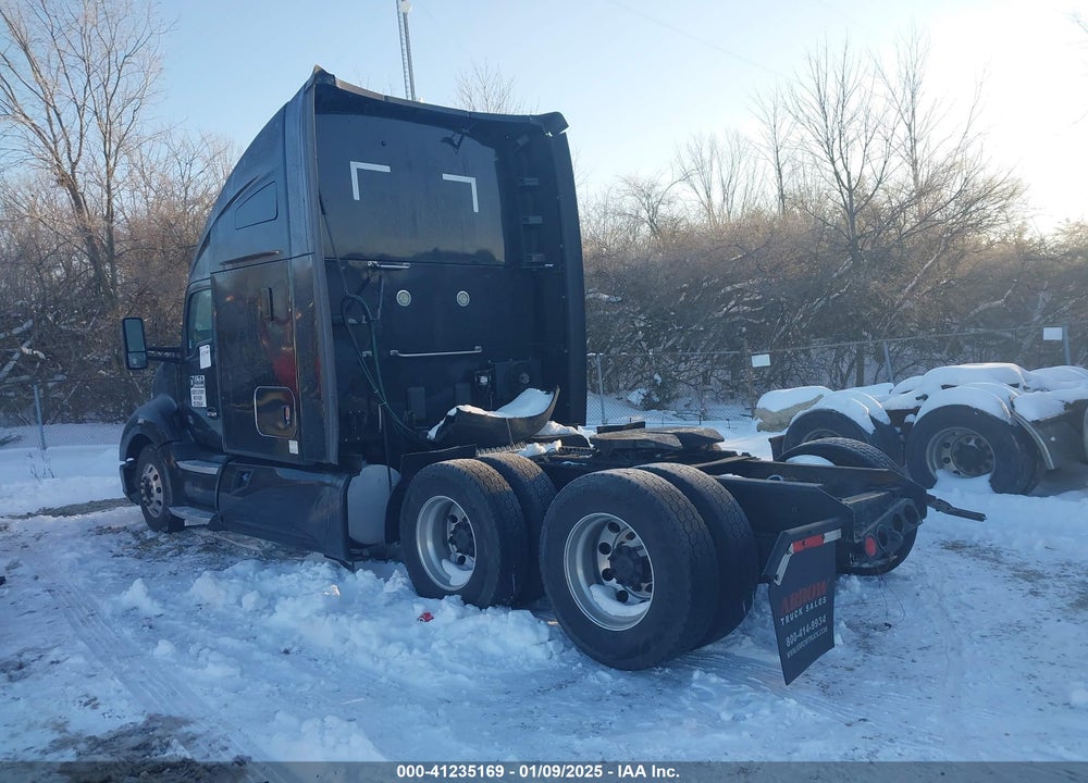2019 KENWORTH T680 VIN: 1XKYD49X3KJ242250