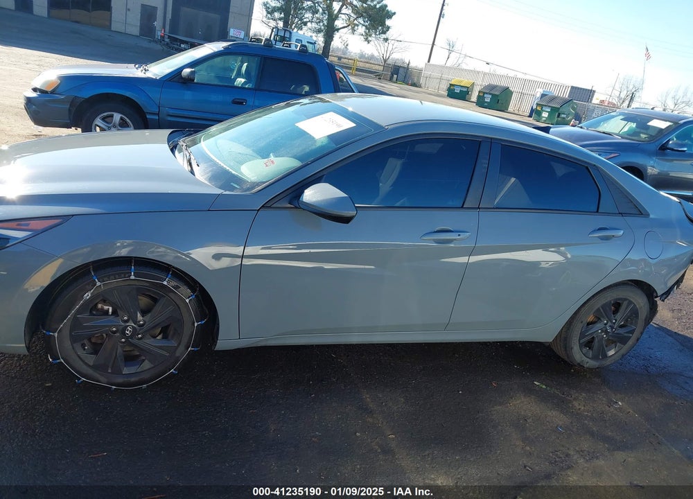 2021 HYUNDAI ELANTRA VIN: KMHLM4AG9MU141583